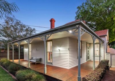 Melbourne building renovation, custom home builders